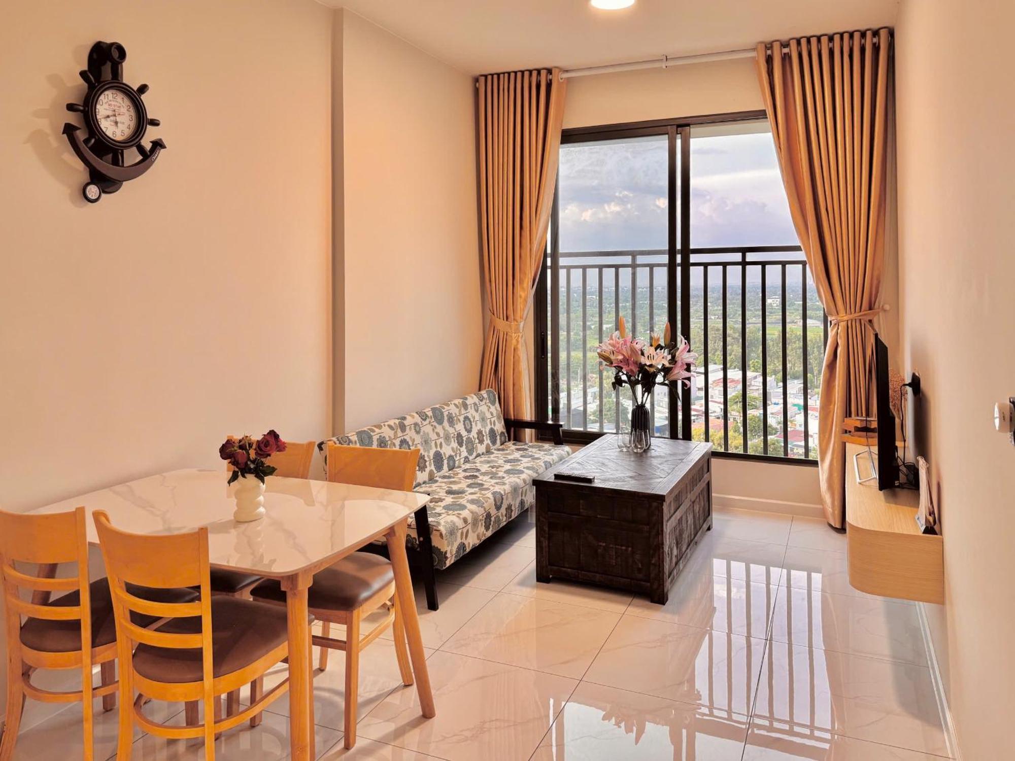 2br Picity Apartment, 20 Min To The Tan Son Nhat Airport Căn hộ *